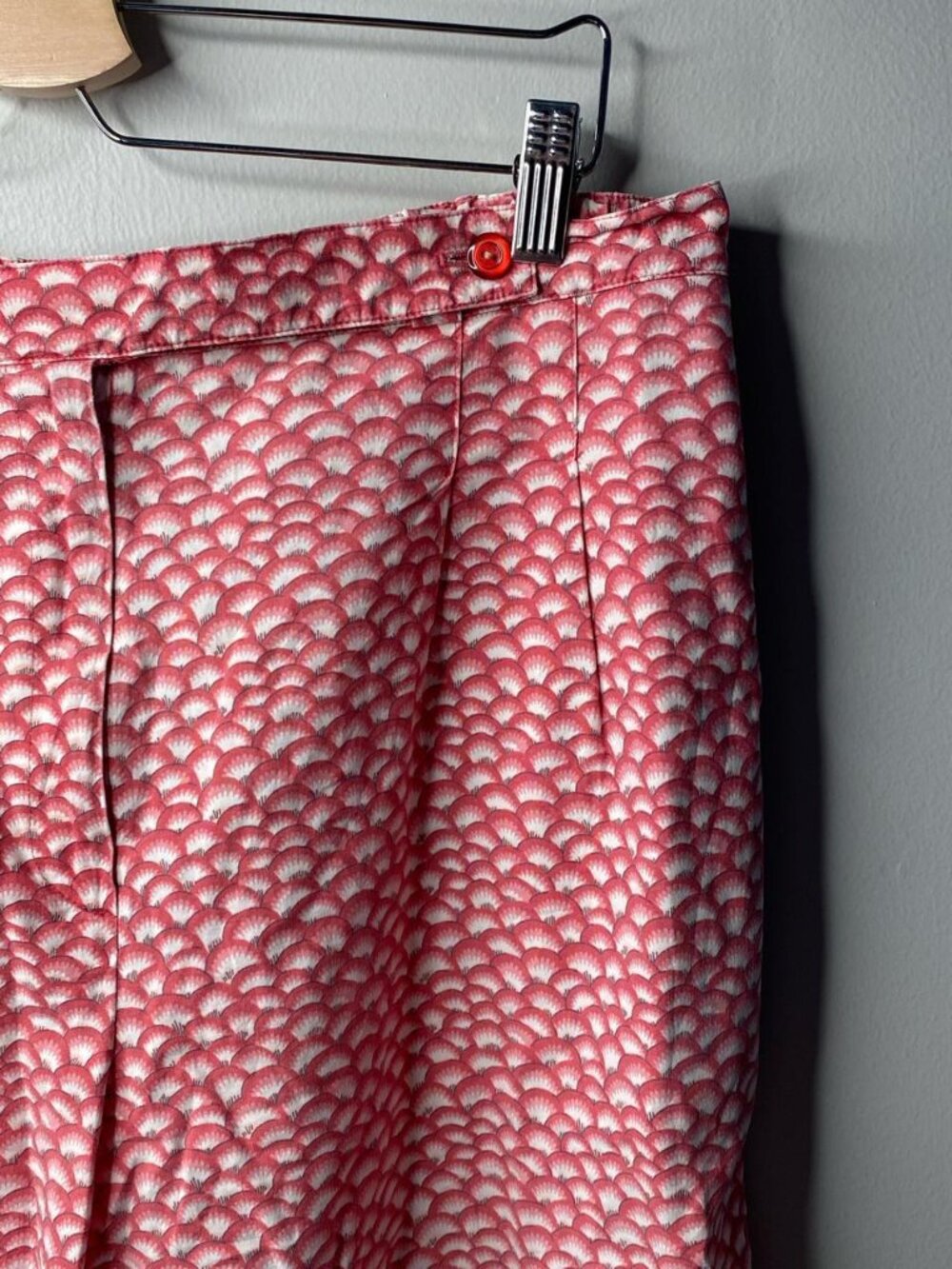 Vintage pink and white shorts size 14